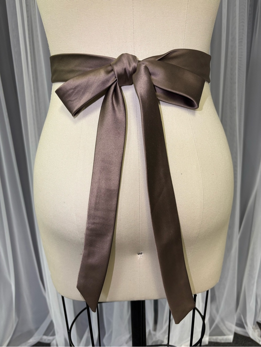 J. Crew Feather Bow Belt Accents in Black & Blue - Picture 6 of 9